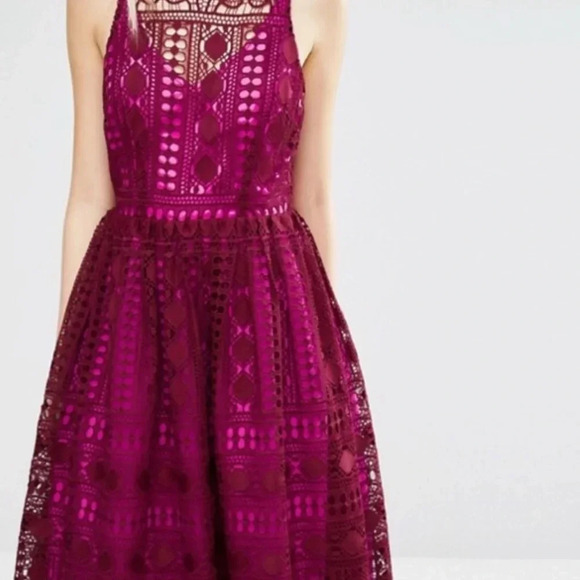 ASOS size 8 lined crochet lace midi fit and flare dress - Picture 10 of 10